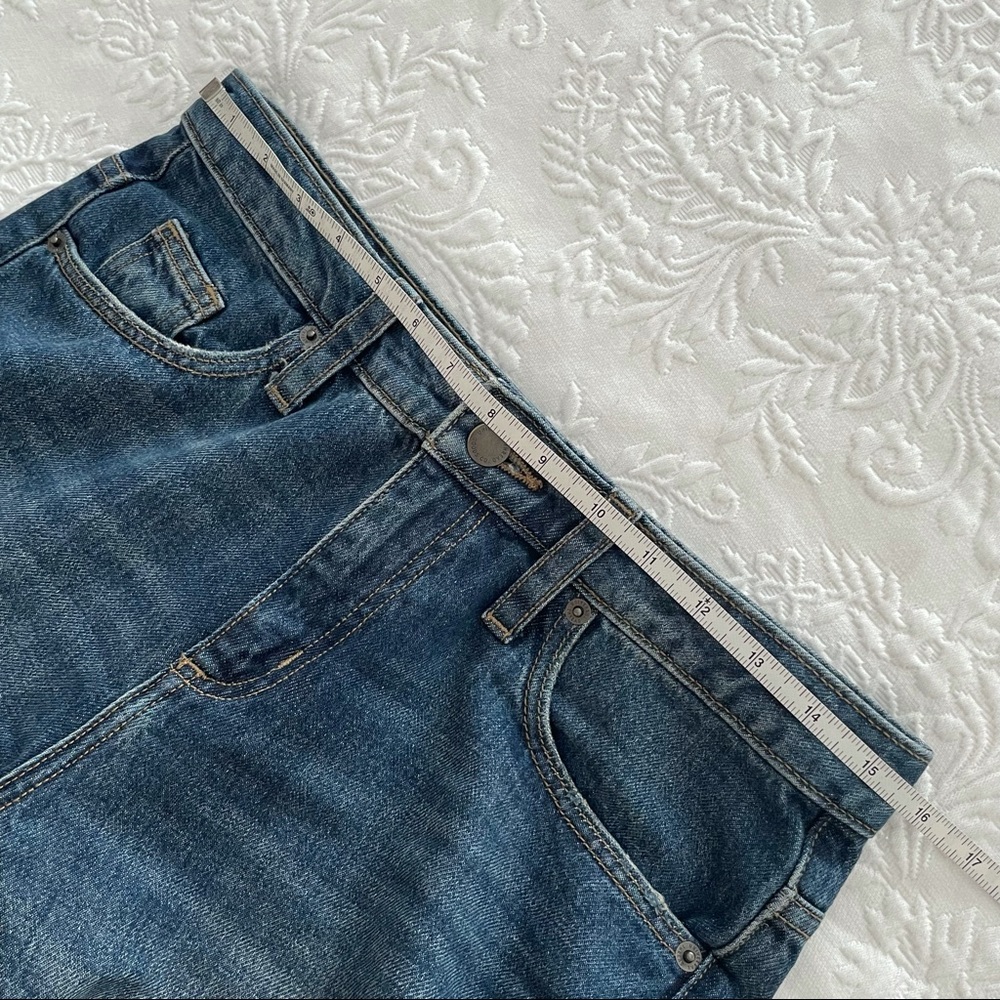 Universal Thread Highest Rise Straight Ripped Jean - image 6